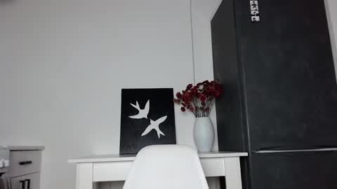 JunneWers online show from September 22, 4:22 pm