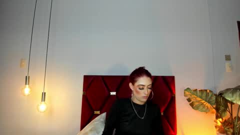 Jupiter Fox online show from February 4, 1:31 am