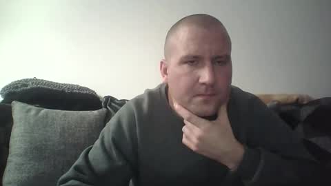 just1more5 online show from January 18, 4:43 am