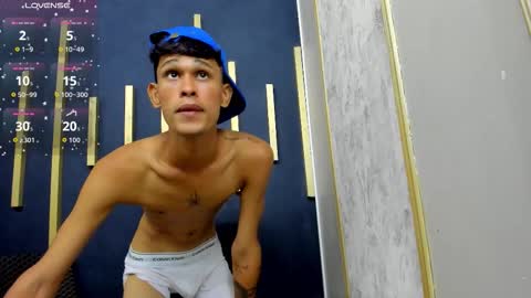 Snapshot of just_d4v7 chatting on September 29, 7:57 pm JUST online show from September 29, 7:57 pm