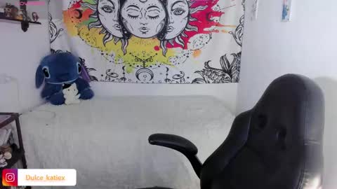 Sofia online show from February 11, 8:01 pm