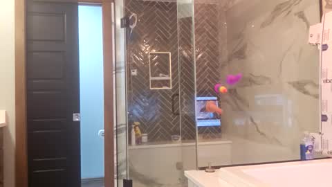 Tohiptwoquit online show from March 19, 8:20 am