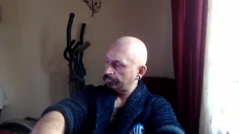justedi online show from August 3, 12:33 pm