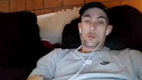 justforfun031 online show from December 3, 5:15 am