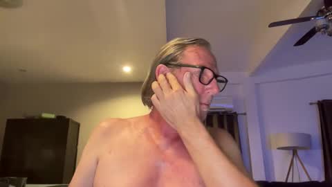 justin_hornyyyy online show from December 21, 2:12 pm