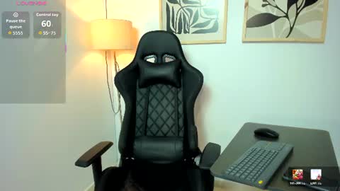 justin_payn14 online show from June 27, 12:33 pm