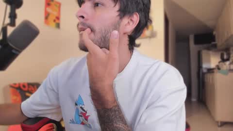 Diego online show from October 2, 11:58 pm