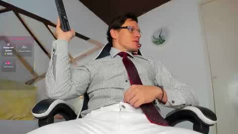 Justin  online show from December 23, 2:51 am