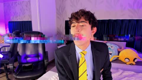 Justin online show from April 7, 12:45 am