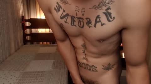 justine_hunk online show from June 11, 4:54 am