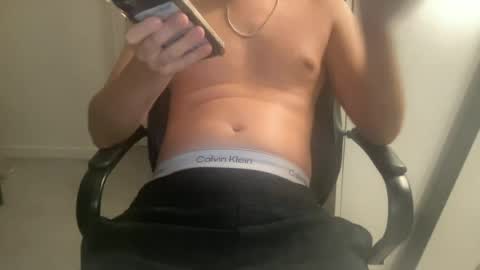 Justin online show from August 2, 10:00 pm