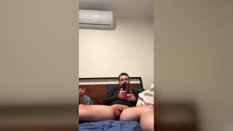 justinleez online show from May 23, 11:17 am