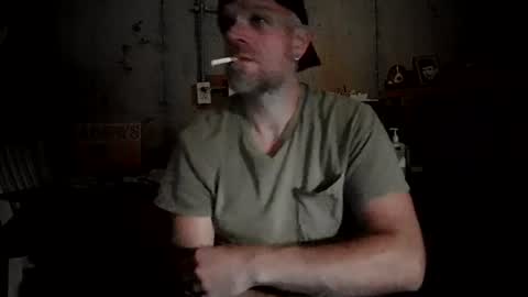 justinmoore1987 online show from June 20, 11:16 am