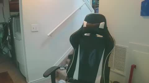 justintym69 online show from April 11, 8:46 pm