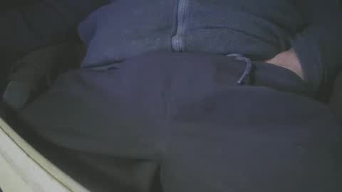 Snapshot of justme39057 chatting on December 19, 5:08 pm Justme39057 online show from December 19, 5:08 pm