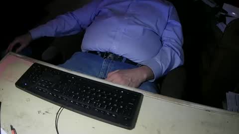 Snapshot of justme39057 chatting on September 28, 8:40 pm Justme39057 online show from September 28, 8:40 pm