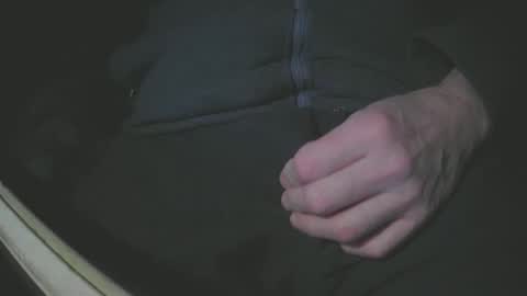 Snapshot of justme39057 chatting on December 18, 5:00 pm Justme39057 online show from December 18, 5:00 pm