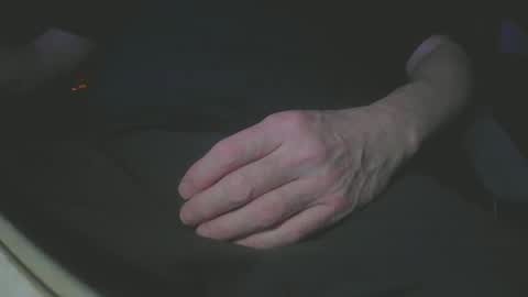 Snapshot of justme39057 chatting on January 24, 5:00 pm Justme39057 online show from January 24, 5:00 pm