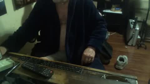 justmeohio online show from March 16, 2:04 am