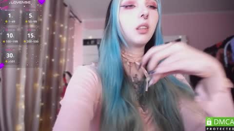 justmeowgirl online show from March 28, 5:09 am