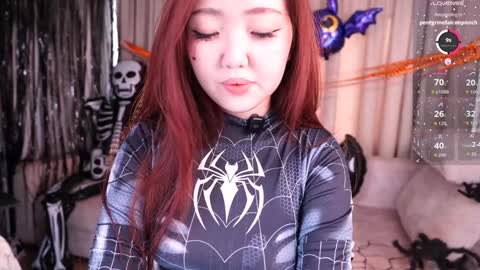 Amely online show from October 31, 4:13 am