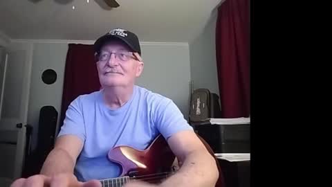 kabriggs136 online show from November 11, 12:02 am