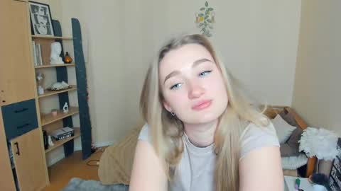 Alice online show from April 25, 9:22 am
