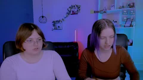 kaela_spell_ online show from April 14, 1:31 am