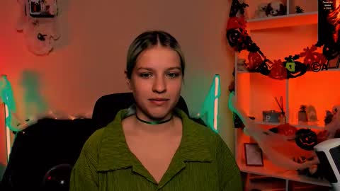 kaela_spell_ online show from October 26, 9:54 am