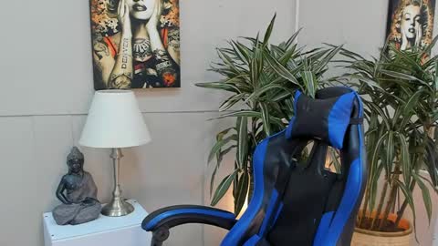 kai_storn online show from May 31, 11:31 am