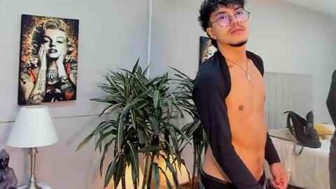 kai_storn online show from May 15, 11:51 am