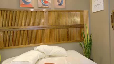 kaiawhite online show from May 20, 10:38 pm