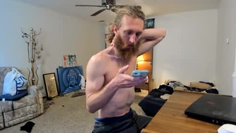 Kaiku77 online show from April 8, 4:32 pm