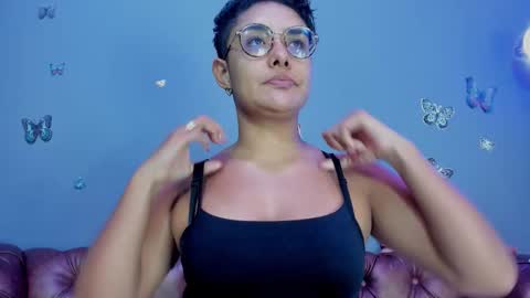 kaira_mosse_ online show from November 26, 11:51 am