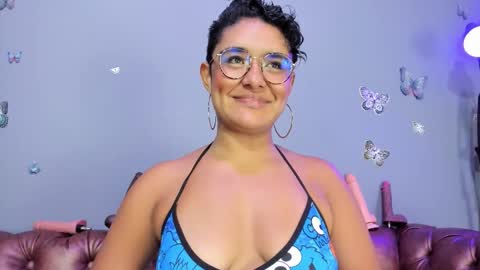 kaira_mosse_ online show from October 16, 1:44 pm