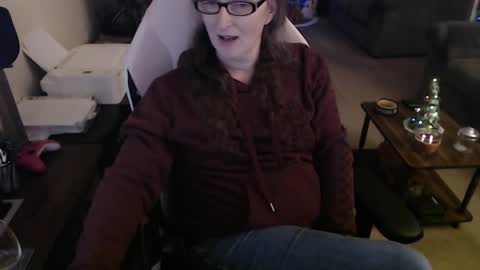 Camprincess331 online show from December 20, 2:29 am