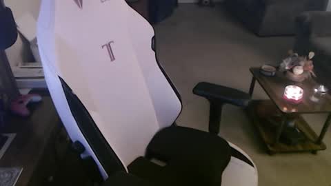 Camprincess331 online show from November 11, 2:14 am