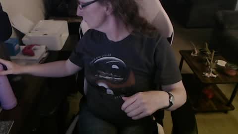 Camprincess331 online show from May 19, 1:23 am