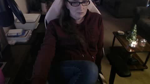 Camprincess331 online show from December 15, 1:24 am