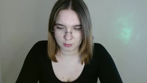 Kaitlin online show from February 26, 12:19 pm