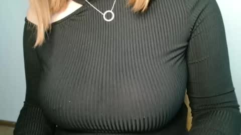 Kaitlin online show from March 25, 11:06 am