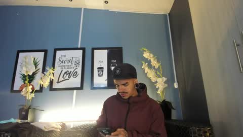 Snapshot of kaletattoos chatting on October 23, 11:01 am Kale online show from October 23, 11:01 am