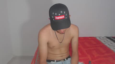 kalifah_ online show from April 10, 12:43 pm