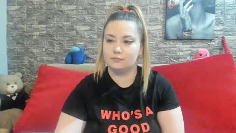 kalindahot online show from March 9, 2:05 am