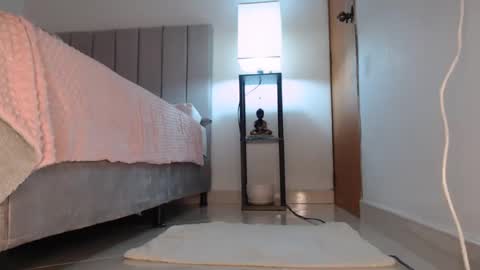 Snapshot of kalindi_ chatting on December 14, 7:18 am ONLY FANS  cami0777 FANSLY Camilabcruz777    instagram  online show from December 14, 7:18 am