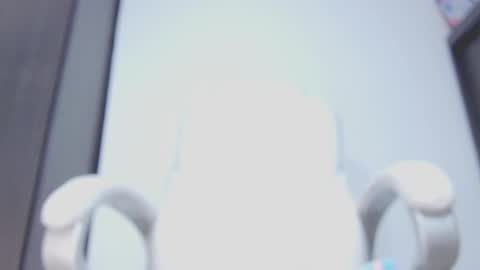 Hannah online show from December 23, 1:45 am