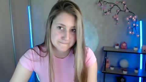 kamilla_love_ online show from June 3, 2:33 pm