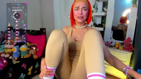 hello  Im Danni online show from May 1, 11:48 am