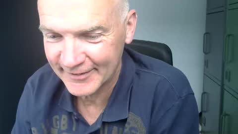 Robbie online show from June 9, 2:39 pm