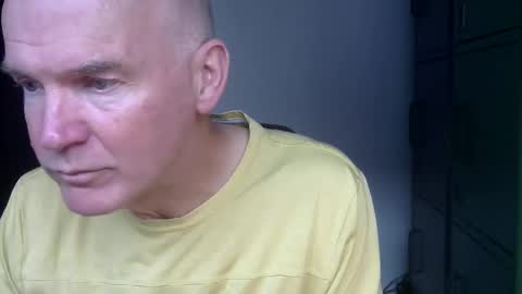 Robbie online show from November 8, 8:06 am